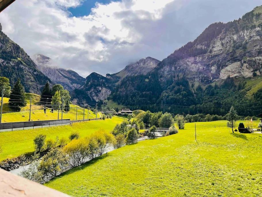 Waterfall View Kandersteg Esterno foto