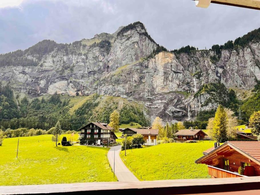 Waterfall View Kandersteg Esterno foto